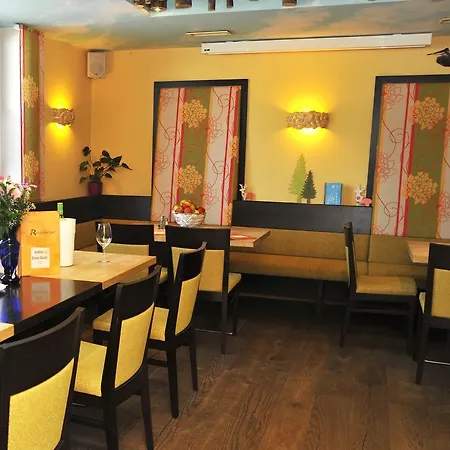 Gasthof-pension Reisenberger Guest house Altmuenster